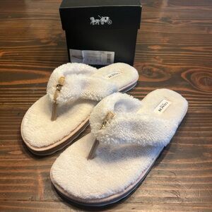 Coach Hampton Flip Flops - Brand New Size 9